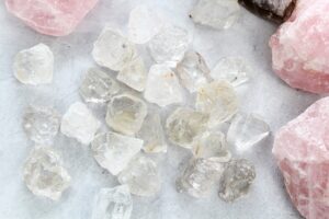 naturalny kryształ górski - nieobronione bryłki