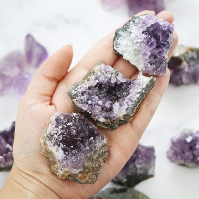 ametyst kryształ naturalny jasnofioletowy ametyst sklep Artsento