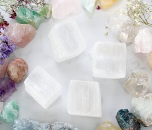 selenit surowa bryłka