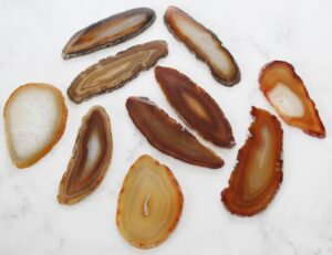 plaster agatowy w kolorze brązowym