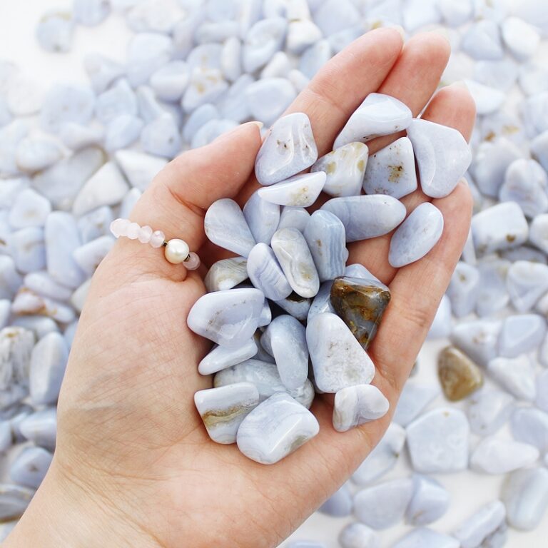 agat blue lace Atsento sklep z kamieniami - agat koronkowy