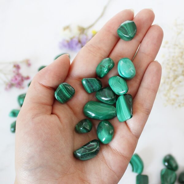 zielony malachit naturalne kamienie sklep Artsento