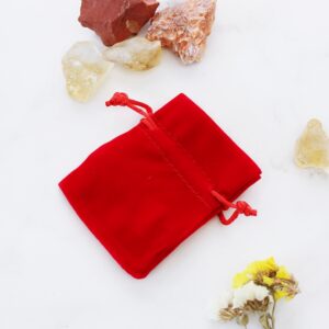 woreczek welurowy na kamienie w kolorze czerwonym sklep Artsento