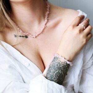 kwarc różowy bransoletka z kamieniem miłości