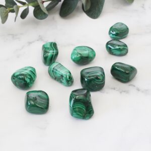 malachit polerowany bryłka sklep z kamieniami