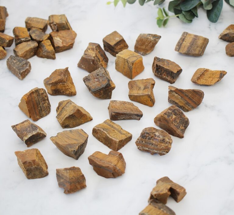 tygrysie oko surowa bryłka kamień