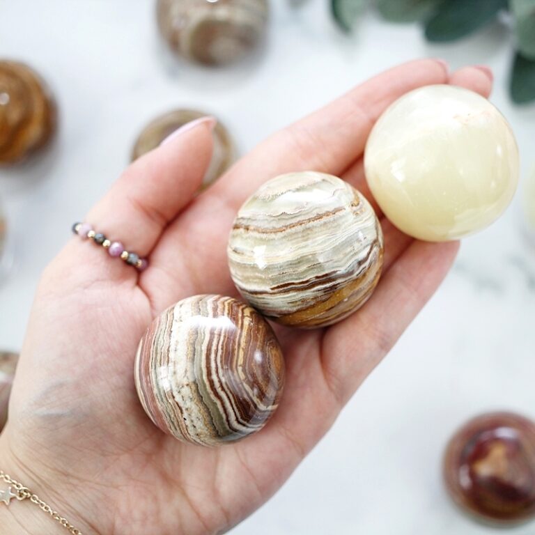 kula z onyksu pakistańskiego