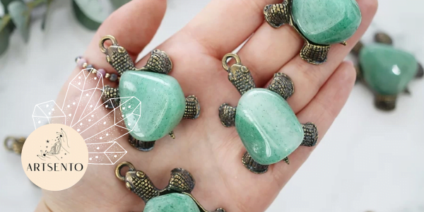 biżuteria z kamieni naturalnych zawieszka w kształcie żółwia
