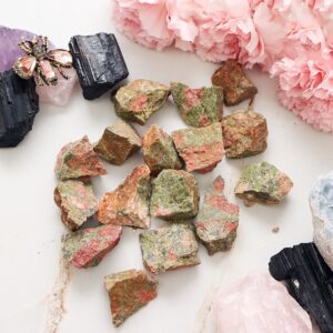 Jaspis unakit surowa bryłka