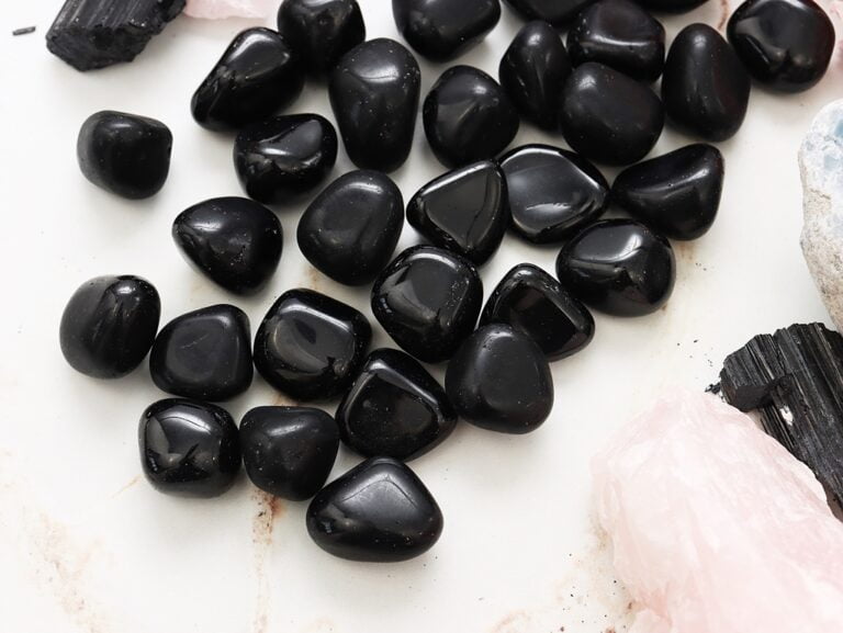 Obsydian czarny polerowany bryłka