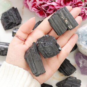 Turmalin czarny surowa