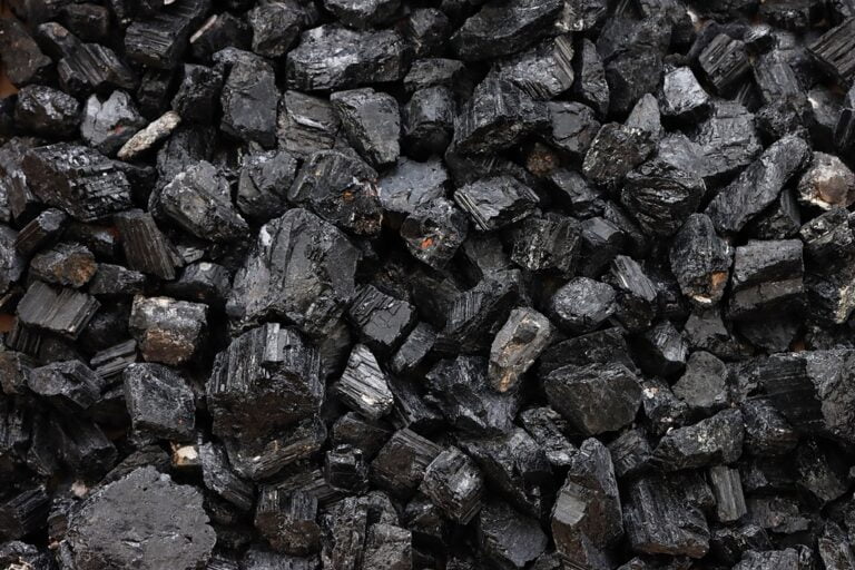 Czarny turmalin – jak rozpoznać czy jest prawdziwy?