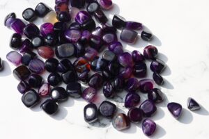 Agat fioletowy polerowany bryłka