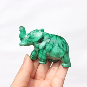 Słoń z naturalnego malachitu – kamień transformacji i ochrony