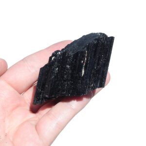 Turmalin czarny surowy 7.5cm 167g Brazylia - Kamień Ochrony i Uziemienia
